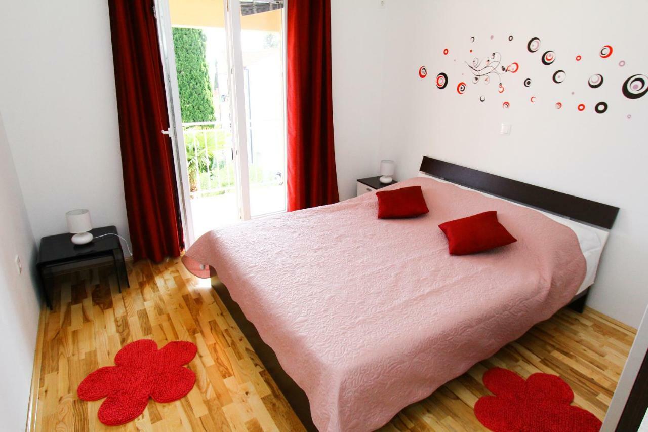 Apartmani Roje Светі Филип-і-Яков Екстер'єр фото